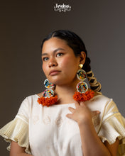 Cargar imagen en el visor de la galería, Aretes "cocineras del lago"