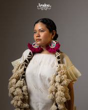 Cargar imagen en el visor de la galería, Aretes "el torito de carnaval"