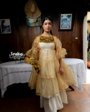 Cargar imagen en el visor de la galería, Sobrevestido mereraskani dorado