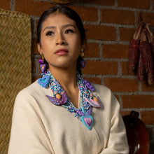 Cargar imagen en el visor de la galería, Aretes "amor en barro"