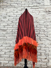 Cargar imagen en el visor de la galería, Rebozo plumas mamey