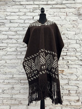 Cargar imagen en el visor de la galería, Gabán lana fina café