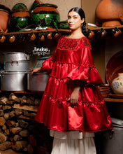 Cargar imagen en el visor de la galería, Vestido Meremejkuni
