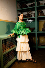 Cargar imagen en el visor de la galería, Blusa tsïtsïki verde
