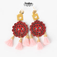 Cargar imagen en el visor de la galería, Aretes amor eterno/rojo
