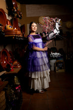 Cargar imagen en el visor de la galería, Sobrevestido mereraskani morado
