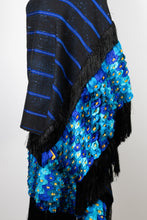 Cargar imagen en el visor de la galería, Rebozo ceremonial mil flores azul
