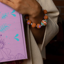 Cargar imagen en el visor de la galería, Pulsera "lila en barro"
