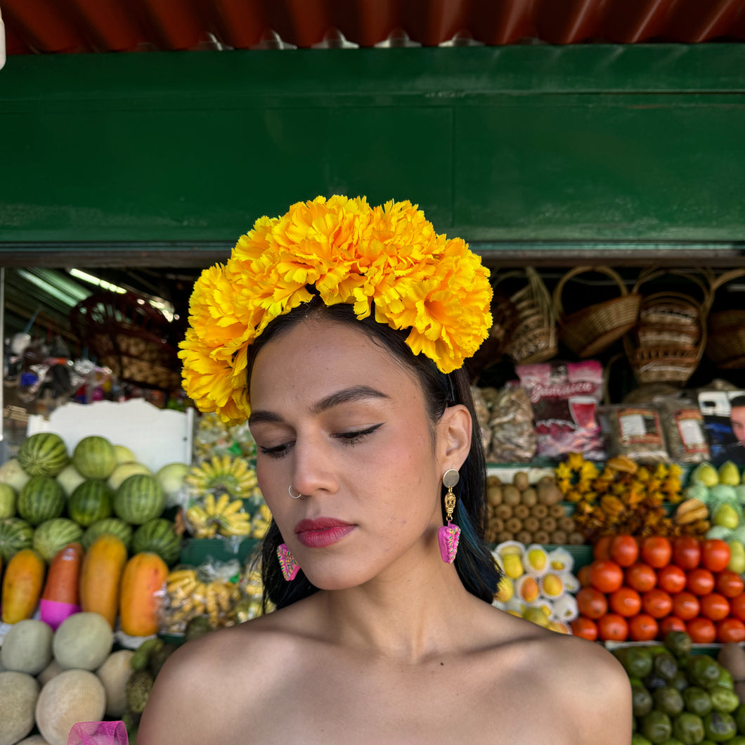 Diadema cempasúchil amarillo