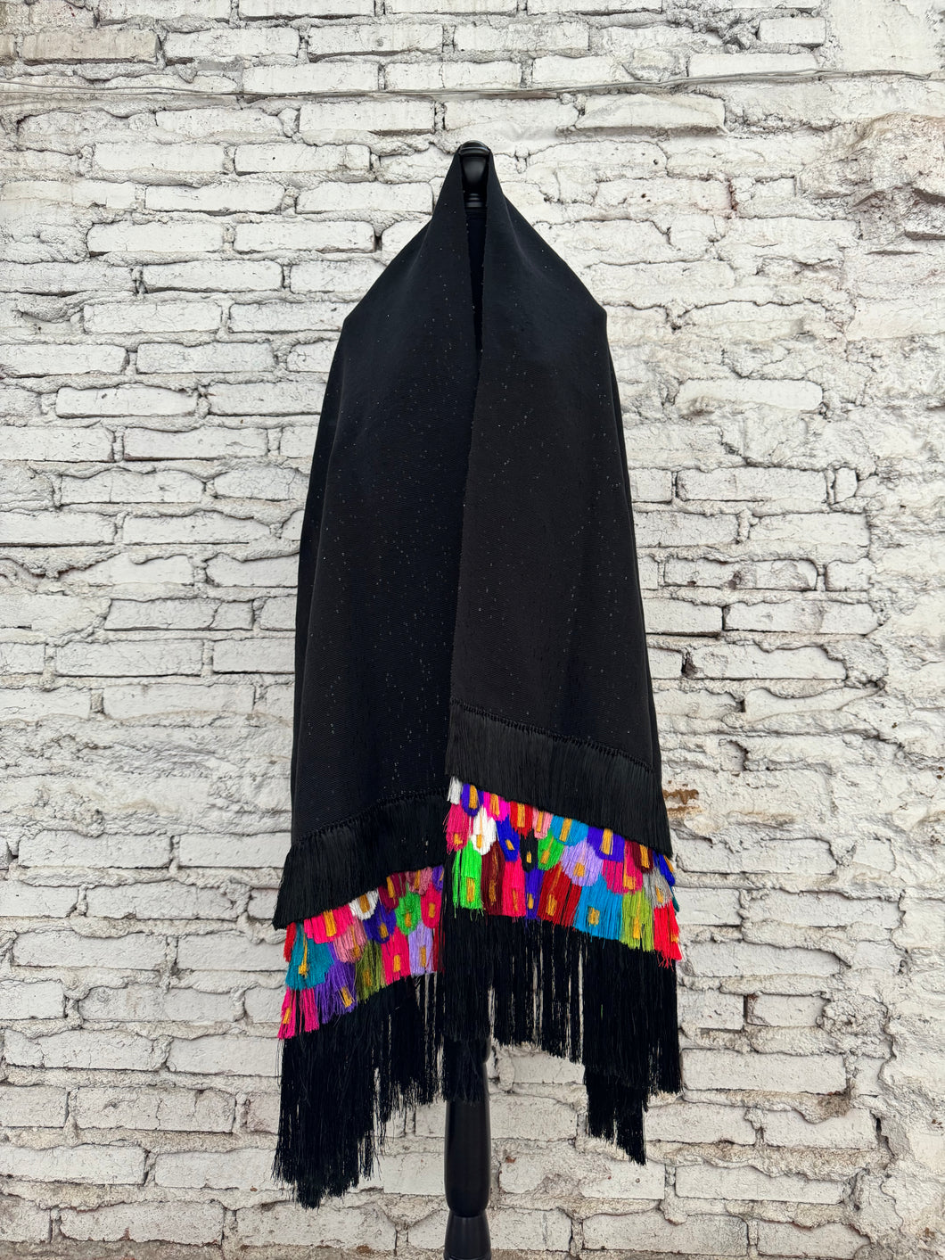 Rebozo negro flores articela